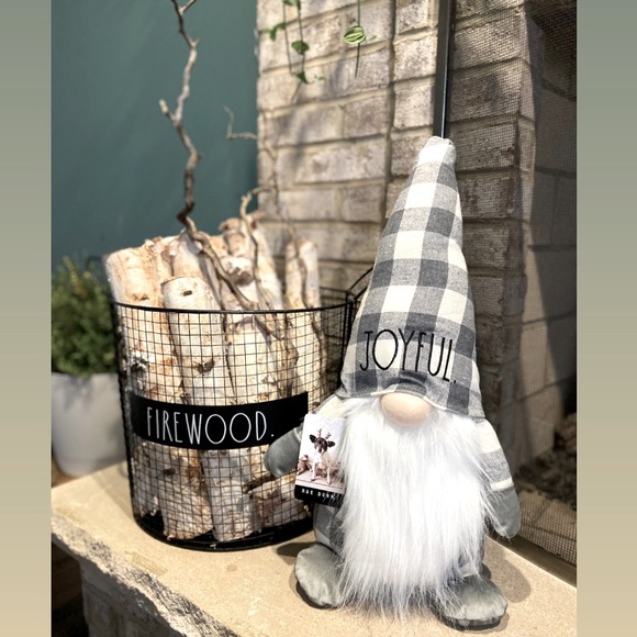 🎅🏼Rae Dunn🎄gnome JOYFUL Christmas gift gray 🎁